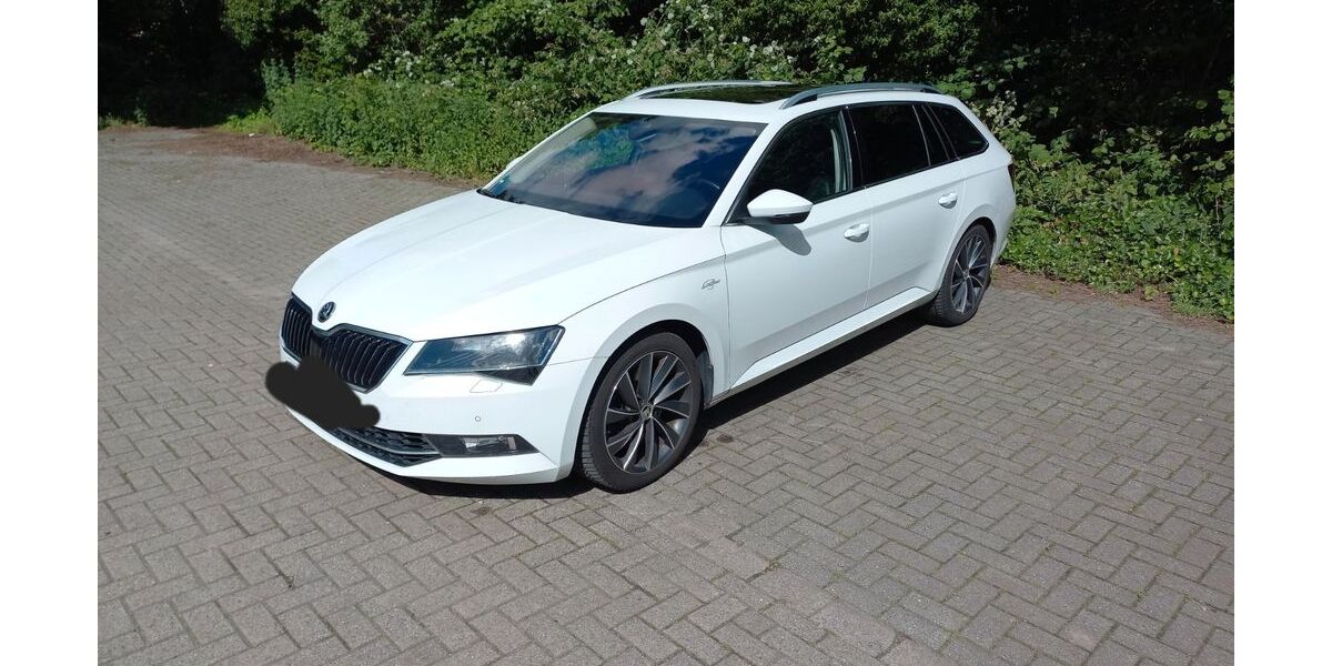 Skoda Superb 128.000 km 20.700 &euro; Bottrop 46240