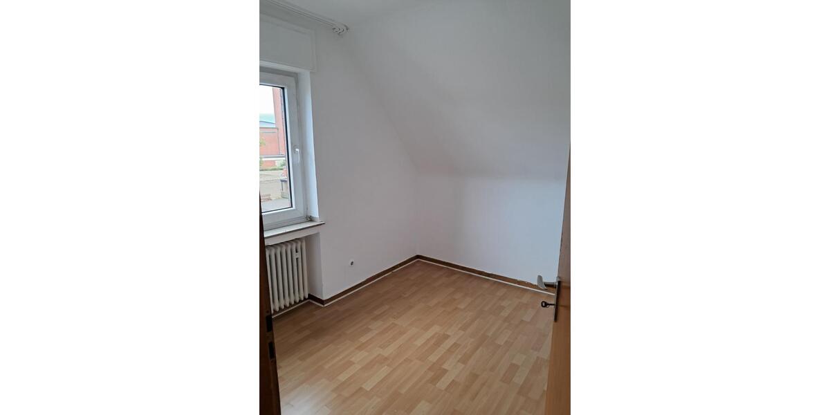 Dachgeschoßwohnung Marl Alt-Marl - 4 Zimmer, 465&euro; | Angebot:23174672