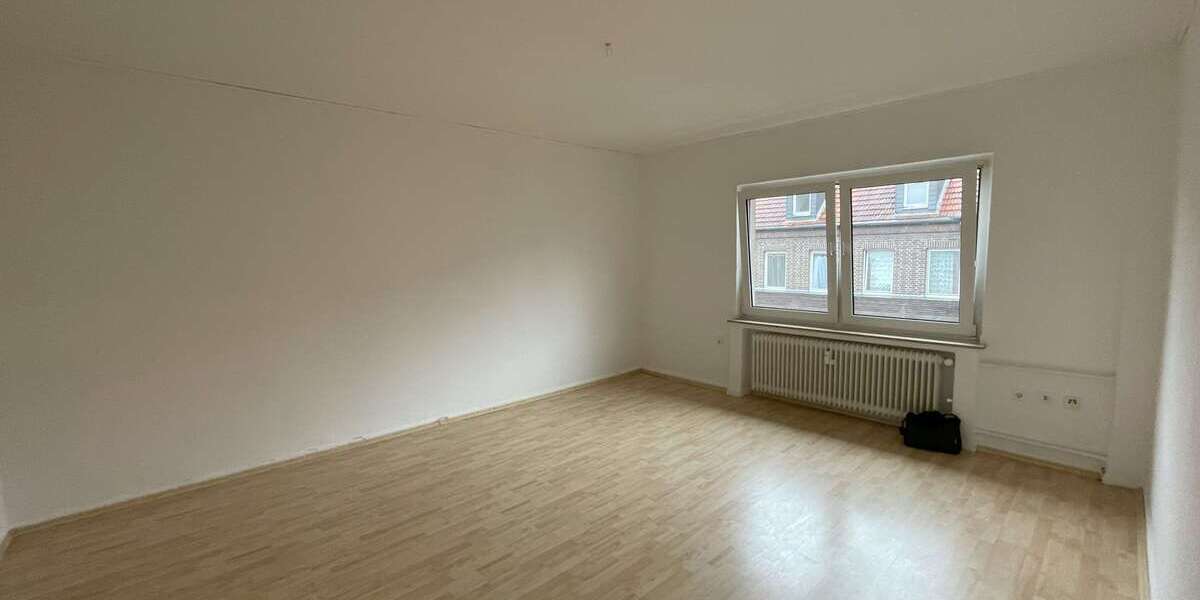 Etagenwohnung Hagen Eppenhausen - 2 Zimmer, 66 m&sup2;, 400&euro; | Angebot:22446881