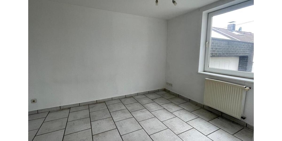 Hochparterre Wuppertal Dönberg - 1.5 Zimmer, 35 m&sup2;, 530&euro; | Angebot:26262948