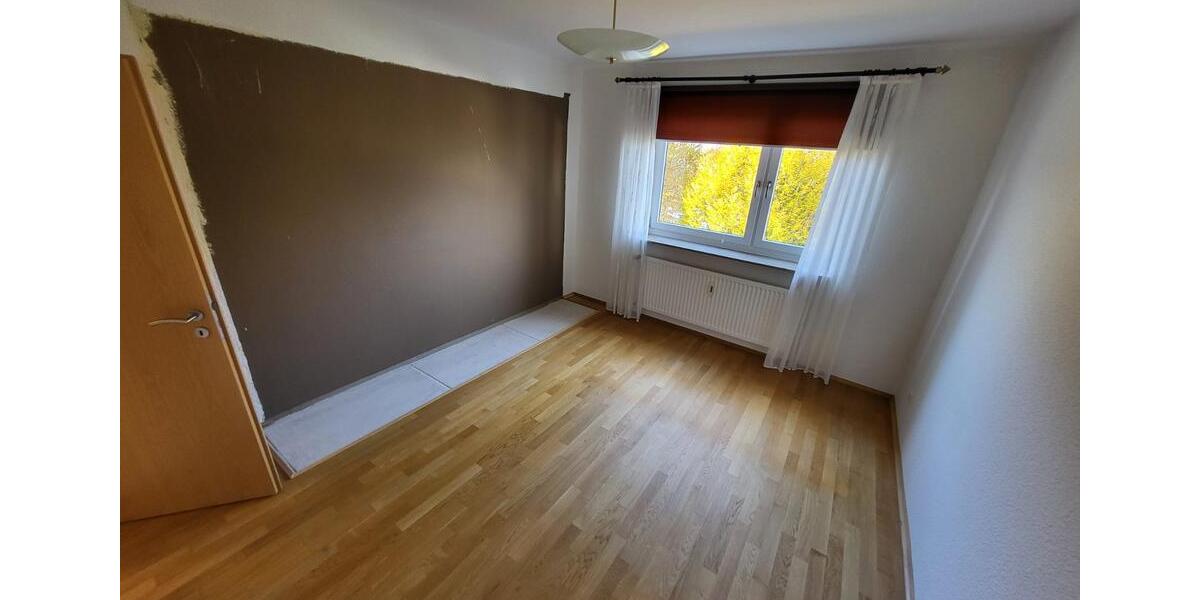 Etagenwohnung Essen Stadtbezirk VII - 3.5 Zimmer, 76 m&sup2;, 200.000&euro; | Angebot:23490586
