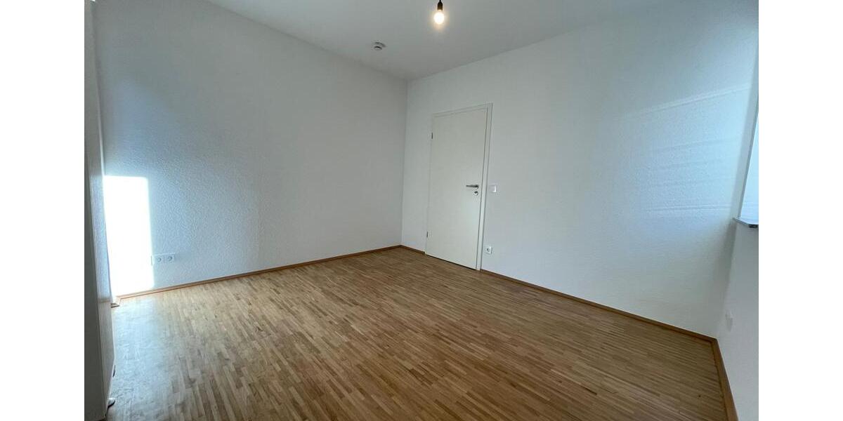 Erdgeschoßwohnung Essen Stadtbezirk IV - 3 Zimmer, 71 m&sup2;, 778&euro; | Angebot:25920218