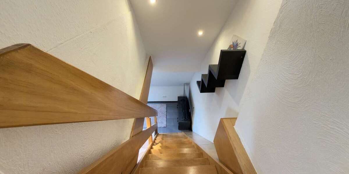 Exklusive 4-Zi.-Maisonette im DG mit großer Dachterrasse & Blick zum Grugapark – Essen-Holsterhausen - Maisonettenwohnung Essen Stadtbezirk III | Angebot:25837648