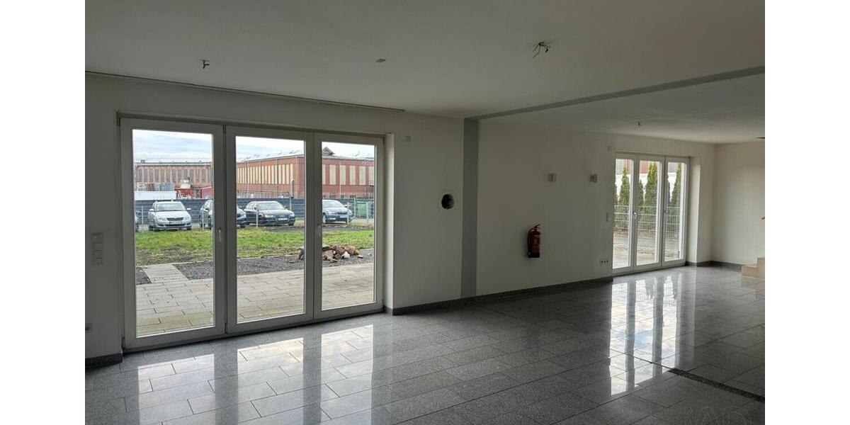 Gewerbeobjekt Holzwickede - 1.800&euro; | Angebot:24585406