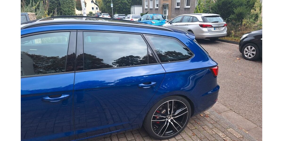 Seat Leon 46.000 km 22.700 &euro; Marl 45770