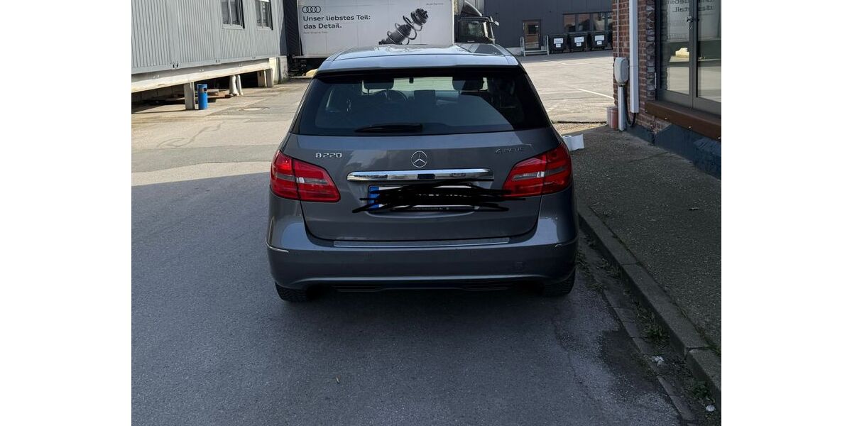Mercedes-Benz 220 157.000 km 8.500 &euro; Gelsenkirchen 45897