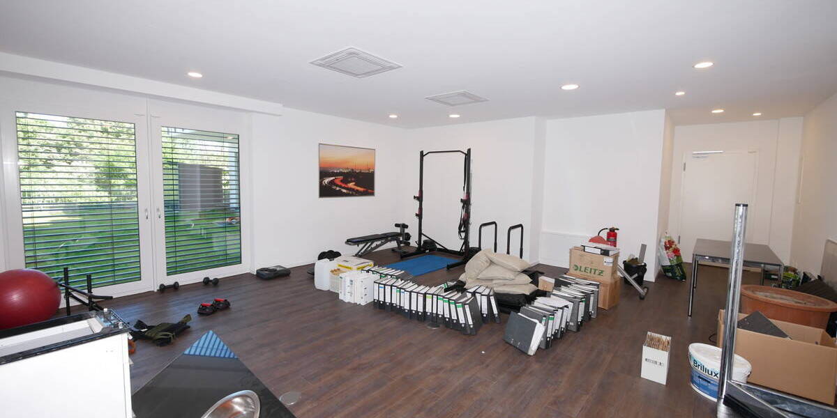 Gewerbeobjekt Gelsenkirchen / Bismarck Bismarck - 5 Zimmer, 198 m&sup2;, 2.900&euro; | Angebot:25707097