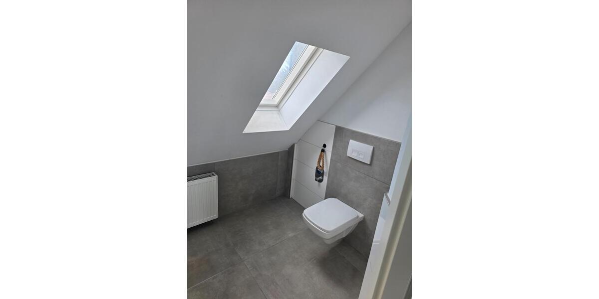 Dachgeschoßwohnung Oberhausen Biefang - 3.5 Zimmer, 96 m&sup2;, 890&euro; | Angebot:26396492