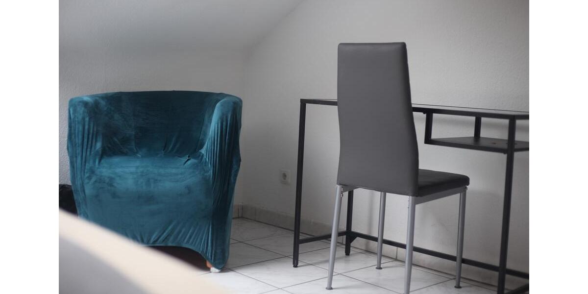 Dachgeschoßwohnung Essen Stadtbezirk III - 2 Zimmer, 50 m&sup2;, 800&euro; | Angebot:24783022