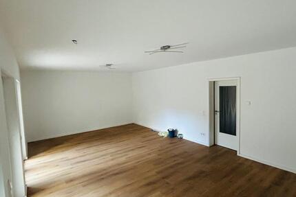 Wohnung Mülheim an der Ruhr Heißen - 1 Zimmer, 70 m&sup2;, 850&euro; | Angebot:25920012