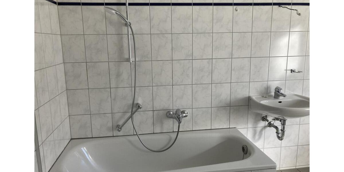 Erdgeschoßwohnung Castrop-Rauxel Bladenhorst - 3.5 Zimmer, 80 m&sup2;, 444&euro; | Angebot:25370781