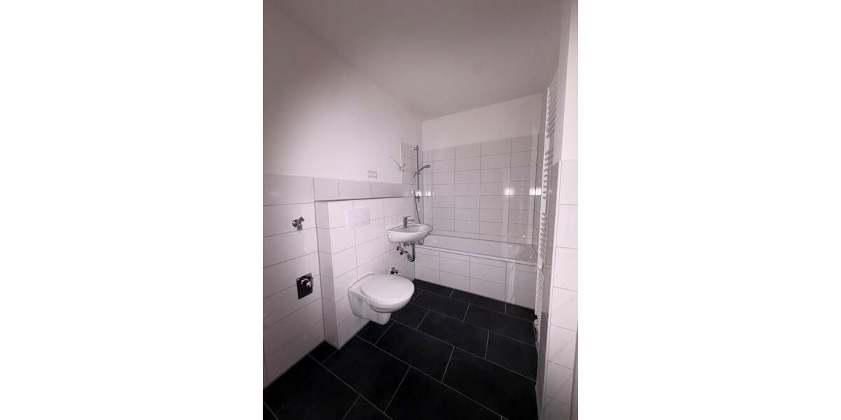 Etagenwohnung Essen Stadtbezirk VI - 2.5 Zimmer, 63 m&sup2;, 449&euro; | Angebot:25882850