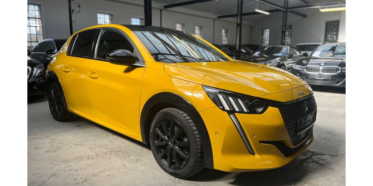 Peugeot 208 73.000 km 12.400 &euro; Velbert 42551