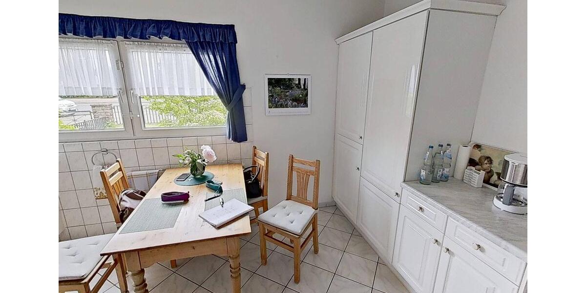 Einfamilienhaus Oberhausen Schmachtendorf - 6 Zimmer, 140 m&sup2;, 1.600&euro; | Angebot:26675178