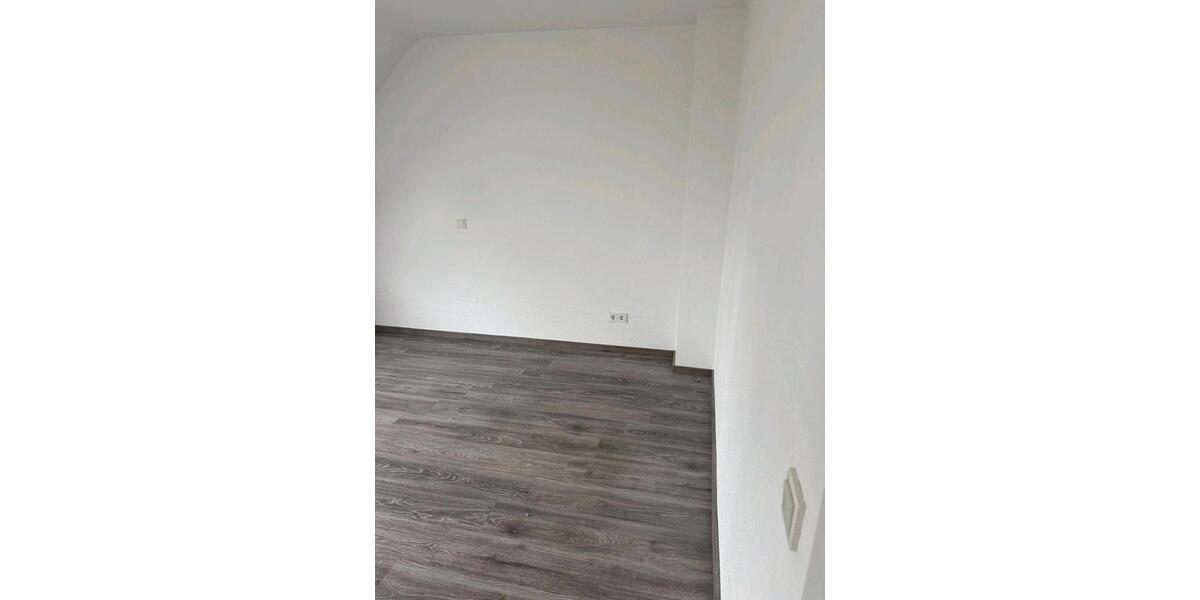 Dachgeschoßwohnung Heiligenhaus - 2 Zimmer, 60 m&sup2;, 550&euro; | Angebot:25884103