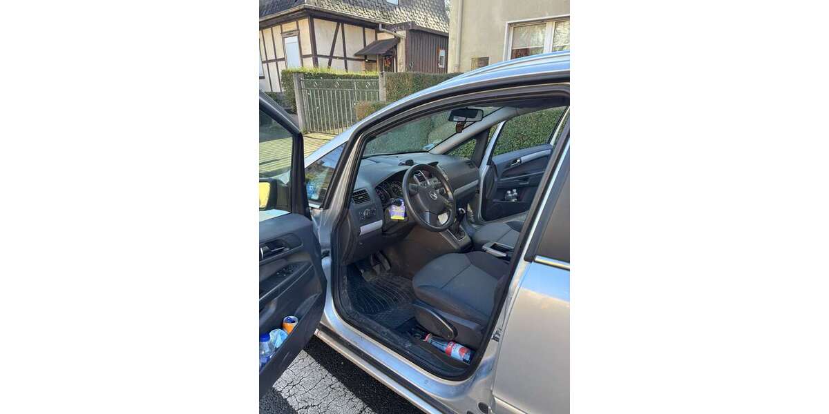 Opel Zafira 193.196 km 4.800 &euro; Essen 45307