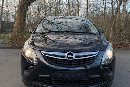Opel Zafira Tourer 208.231 km 5.990 &euro; Essen 45327