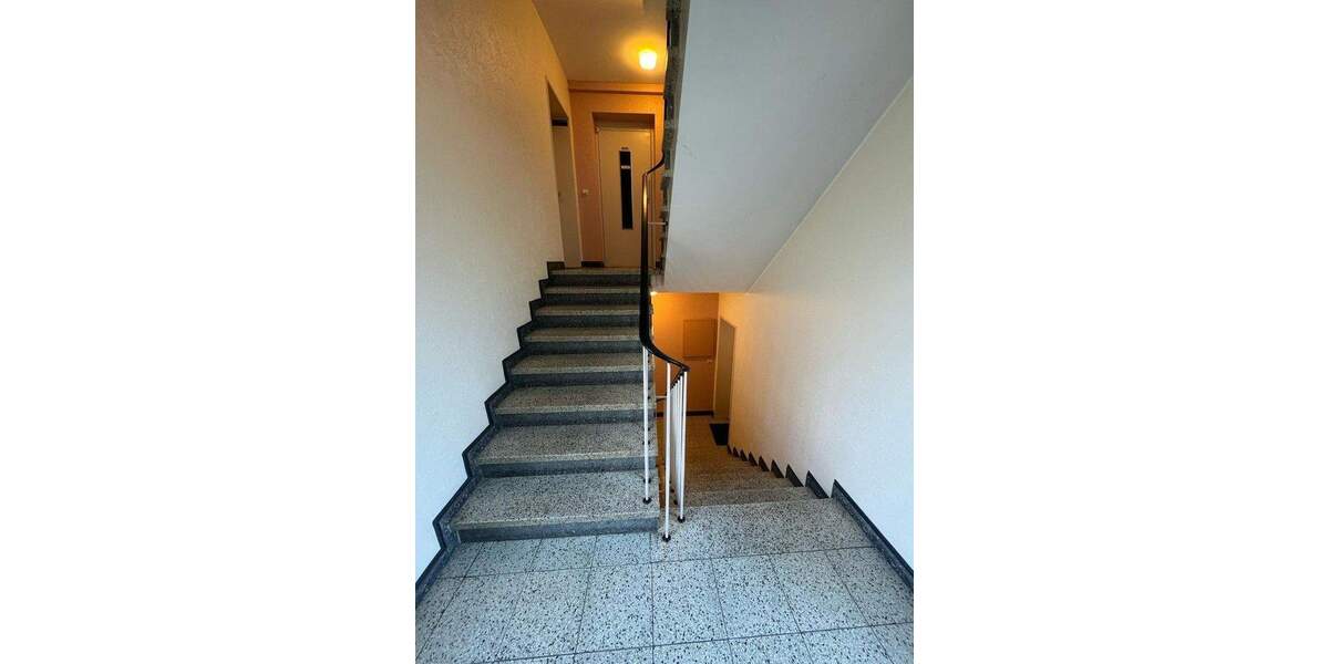 Etagenwohnung Wuppertal Barmen - 2 Zimmer, 64 m&sup2;, 530&euro; | Angebot:25870156