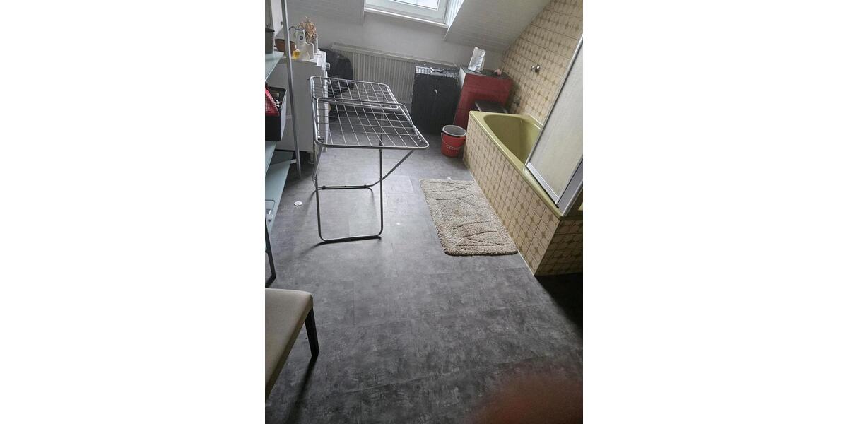 Etagenwohnung Wuppertal Gemarkung Langerfeld - 2 Zimmer, 65 m&sup2;, 495&euro; | Angebot:25150324