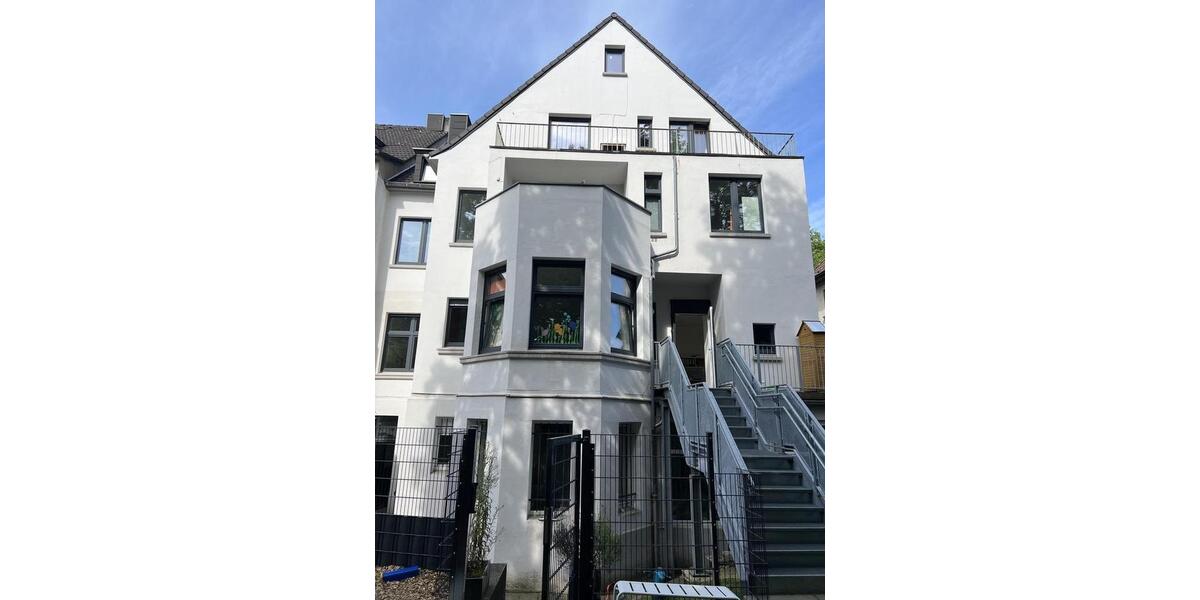 Etagenwohnung Essen Südviertel - 1 Zimmer, 71 m&sup2;, 750&euro; | Angebot:25887572