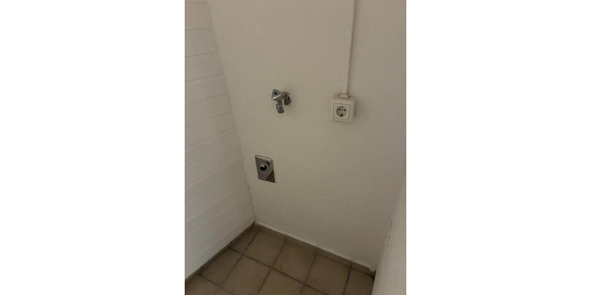 Etagenwohnung Gelsenkirchen Gelsenkirchen-Mitte - 2 Zimmer, 68 m&sup2;, 440&euro; | Angebot:25979801