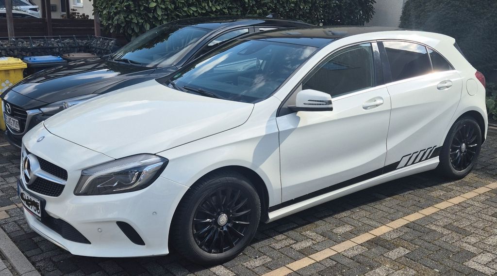 Mercedes-Benz A 180 121.770 km 11.999 &euro; Dortmund 44357