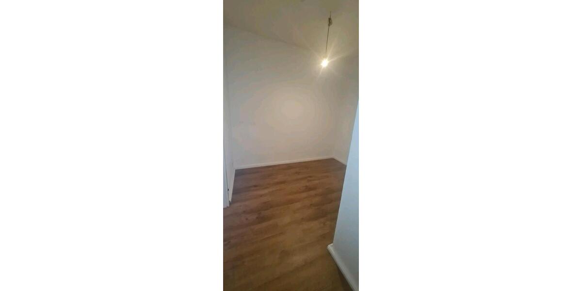 Dachgeschoßwohnung Wuppertal Gemarkung Langerfeld - 2 Zimmer, 52 m&sup2;, 490&euro; | Angebot:25839808
