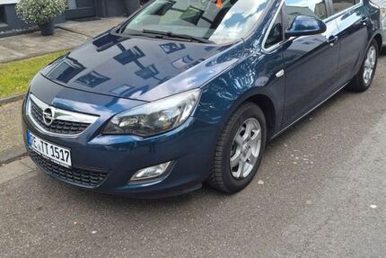 Opel Astra 196.150 km 2.990 &euro; Marl 45770