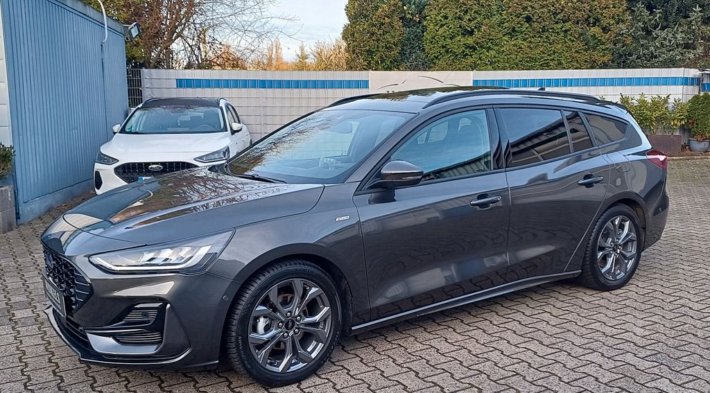 Ford Focus 18.500 km 24.480 &euro; Essen 45307