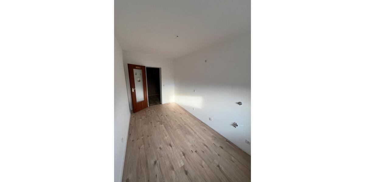 Etagenwohnung Dortmund Hörde - 3 Zimmer, 89 m&sup2;, 1.000&euro; | Angebot:25925599