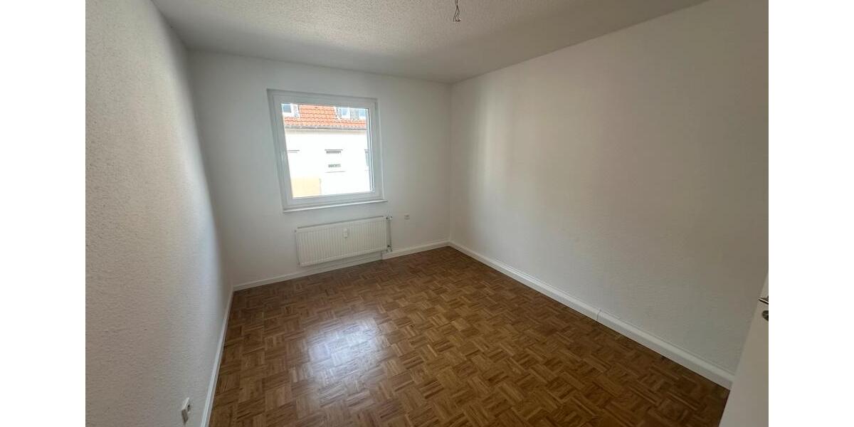 Etagenwohnung Essen Stadtkern - 2.5 Zimmer, 70 m&sup2;, 850&euro; | Angebot:25942661