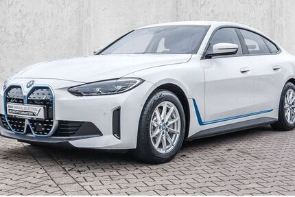 BMW i4 44.000 km 34.870 &euro; Velbert 42553