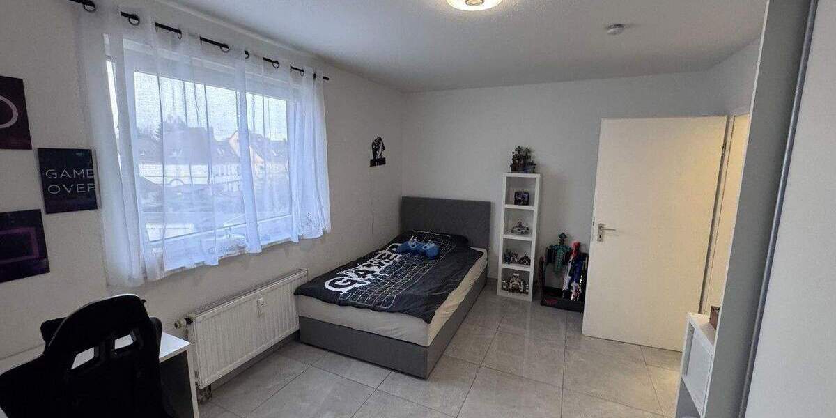 Etagenwohnung Schwerte - 2 Zimmer, 63 m&sup2;, 760&euro; | Angebot:25800979