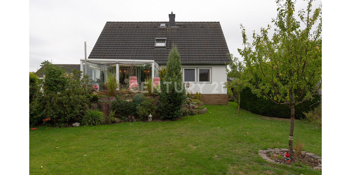 Ihr vielseitiges Wohlfühlzuhause mit großem Garten wartet auf Sie - Einfamilienhaus Lünen | Angebot:23601538