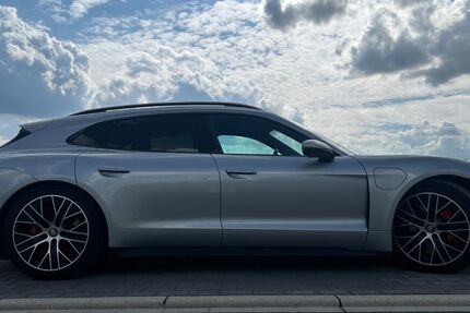 Porsche Taycan 22.500 km 69.500 &euro; Bochum 44803