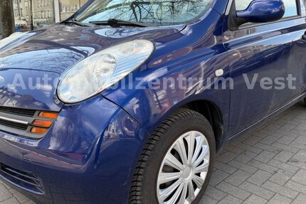 Nissan Micra 79.000 km 1.680 &euro; Recklinghausen 45657