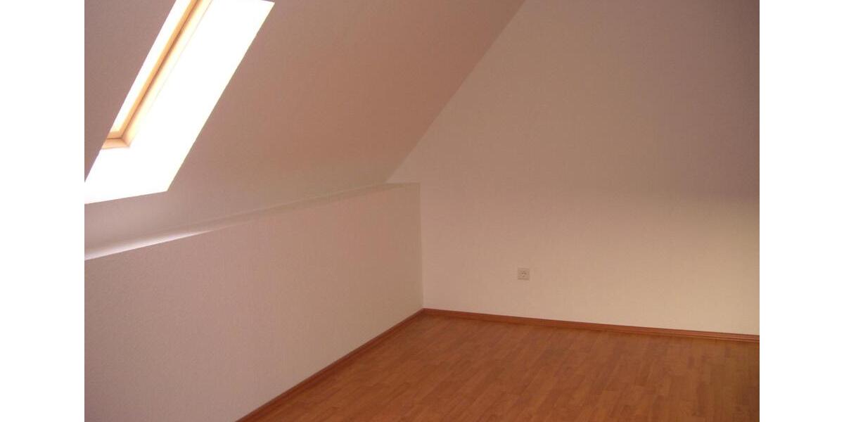 Dachgeschoßwohnung Bochum Bochum-Nord - 1 Zimmer, 20 m&sup2;, 350&euro; | Angebot:25903085