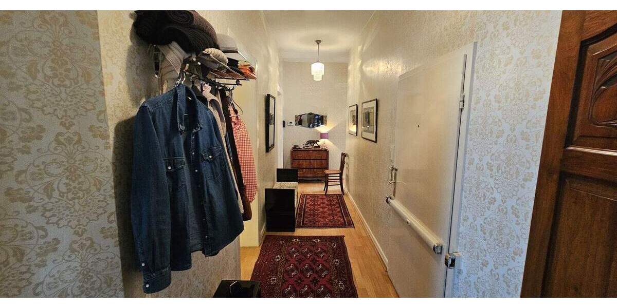 Etagenwohnung Essen Huttrop - 3 Zimmer, 87 m&sup2;, 250.000&euro; | Angebot:25687107