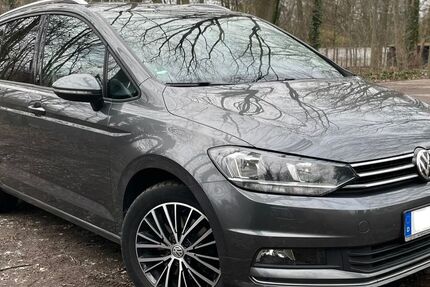 VW Touran 195.000 km 15.500 &euro; Oberhausen 46119