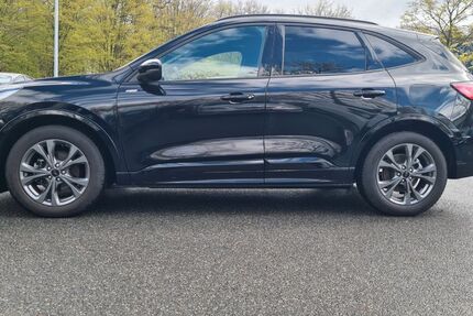 Ford Kuga 15.500 km 23.400 &euro; Essen 45276