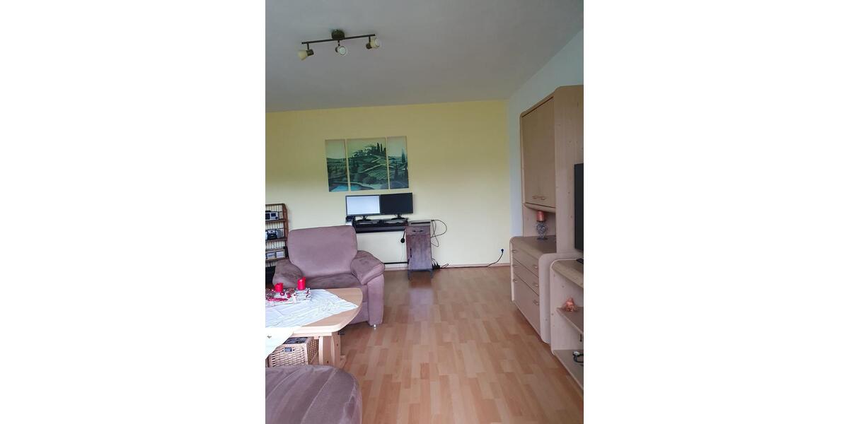 Erdgeschoßwohnung Essen Stadtbezirk VIII - 2.5 Zimmer, 55 m&sup2;, 500&euro; | Angebot:25322465