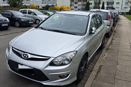 Hyundai i30 138.000 km 4.800 &euro; Essen 45149