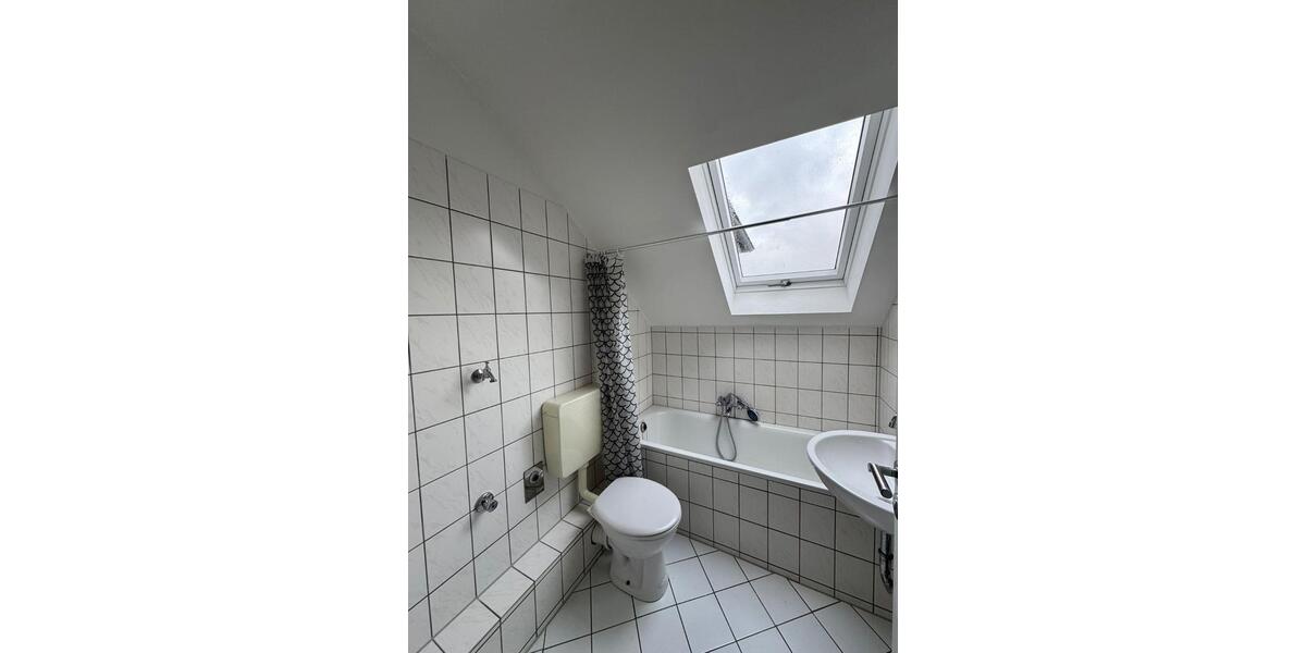 Etagenwohnung Hagen - 2 Zimmer, 65 m&sup2;, 390&euro; | Angebot:23506892