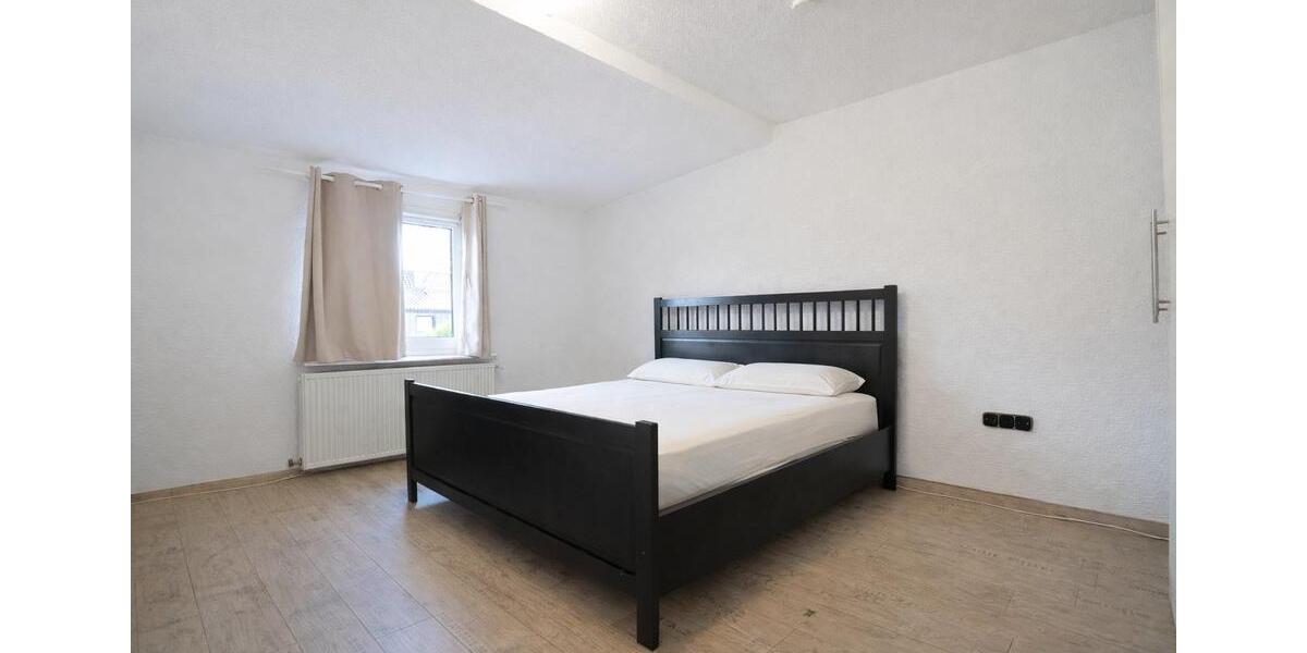 Dachgeschoßwohnung Hagen Hagen-Mitte - 3 Zimmer, 100 m&sup2;, 650&euro; | Angebot:25852223