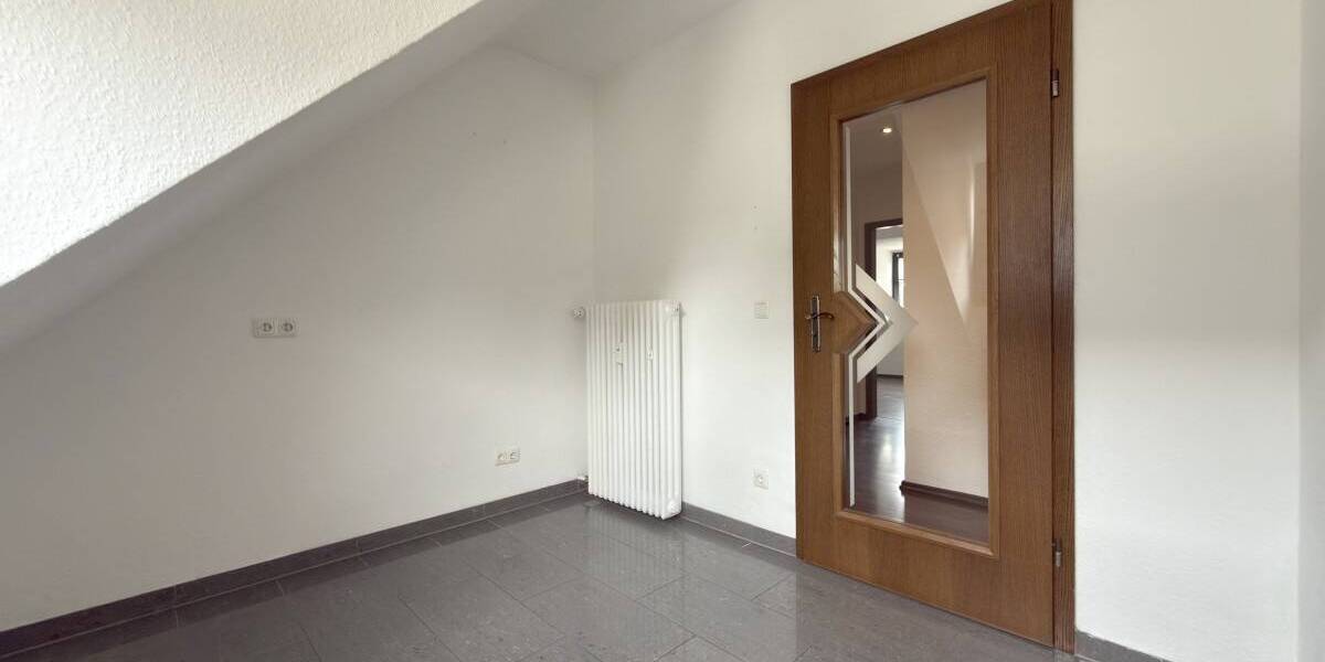 Etagenwohnung Oberhausen Stadtmitte - 3 Zimmer, 70 m&sup2;, 570&euro; | Angebot:26544111