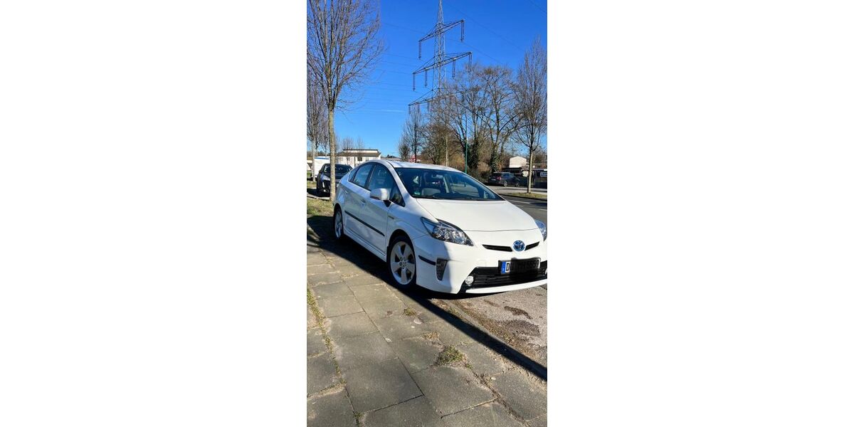 Toyota Prius 220.000 km 9.999 &euro; Oberhausen 46145