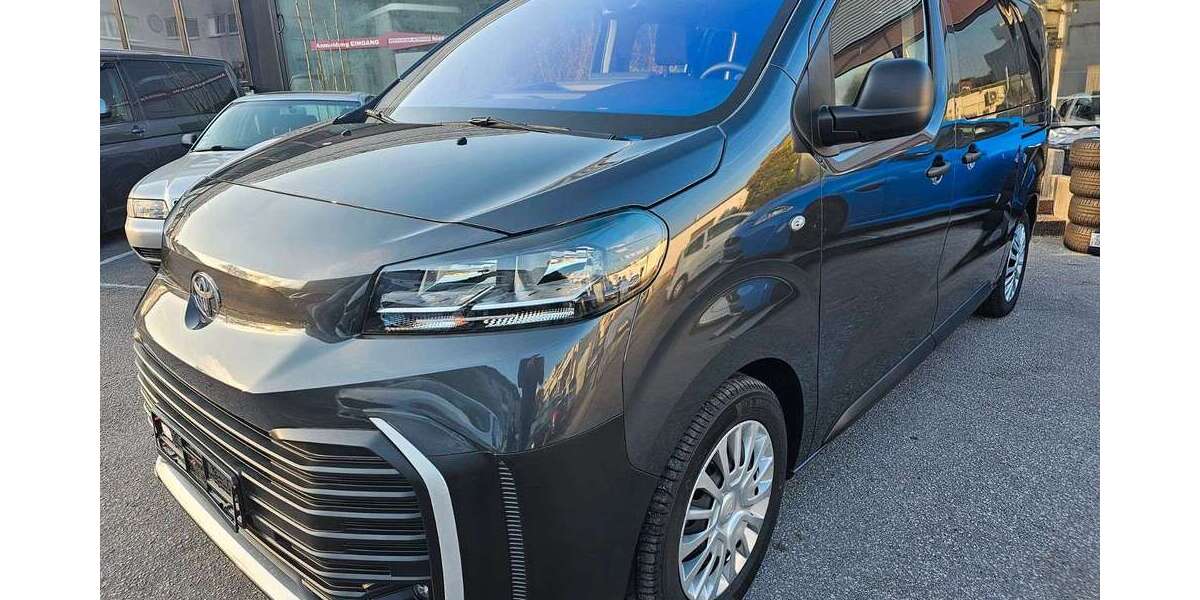 Toyota Proace 5.660 km 34.999 &euro; Gelsenkirchen 45884