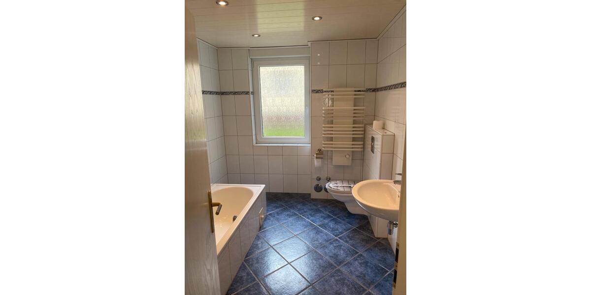 Erdgeschoßwohnung Dortmund Aplerbeck - 3 Zimmer, 100 m&sup2;, 1.200&euro; | Angebot:26428135