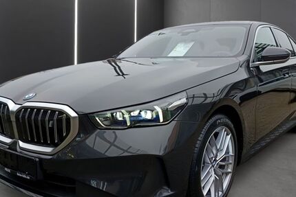 BMW i5 4.987 km 52.890 &euro; Bottrop 46236