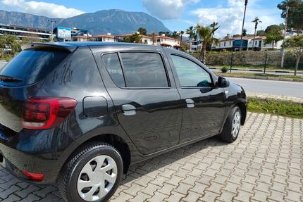 Dacia Sandero 110.000 km 4.900 &euro; Mülheim-Ruhr 45470